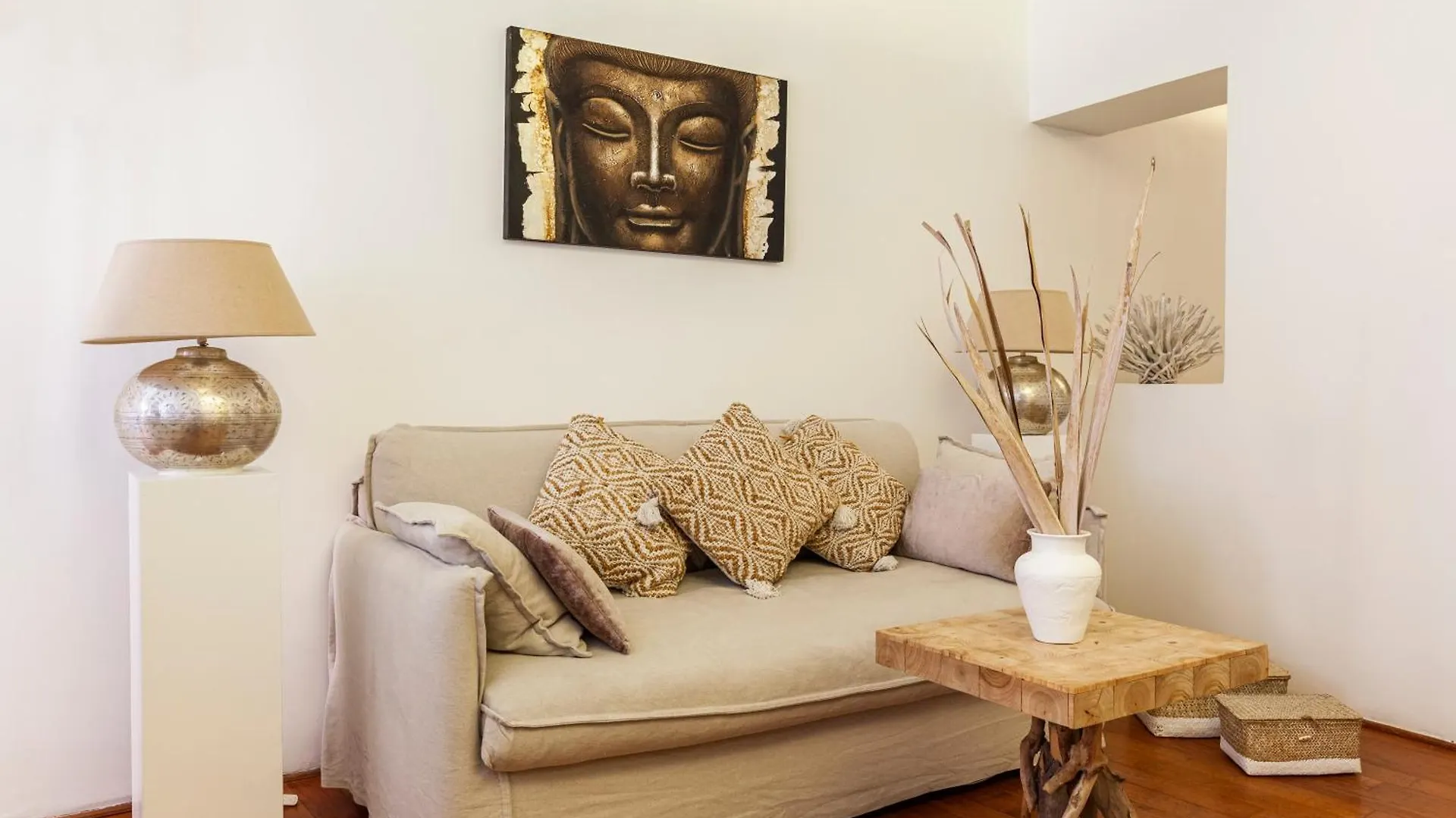Navona Historic Luxury Deluxe Apartment Rome Italy
