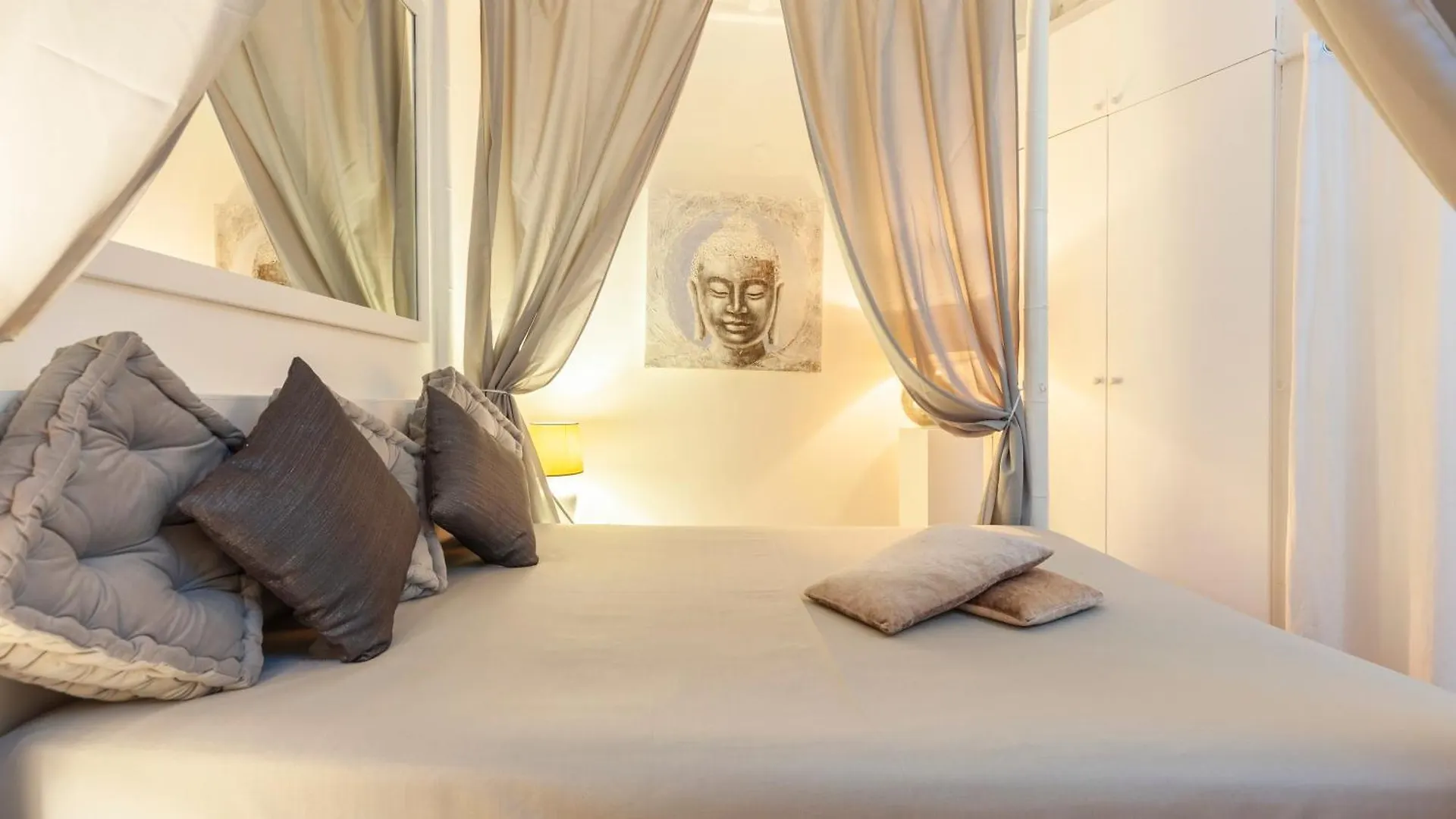 Navona Historic Luxury Deluxe Apartment Rome